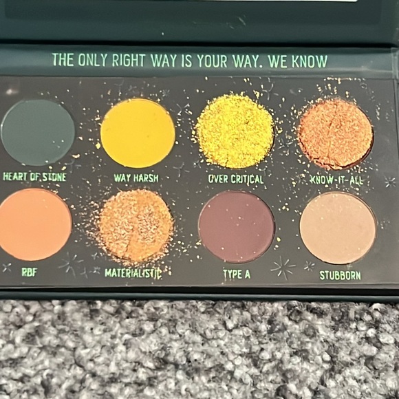 💋3/$15💋Melt Cosmetics Bad Side Zodiac Eyeshadow Palette in Earth NIB - Picture 4 of 5